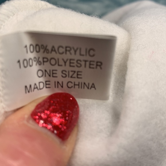 NWOT Cozy Winter Knit Hat with Soft Fleece Lining & Braided Trim - Picture 4 of 4